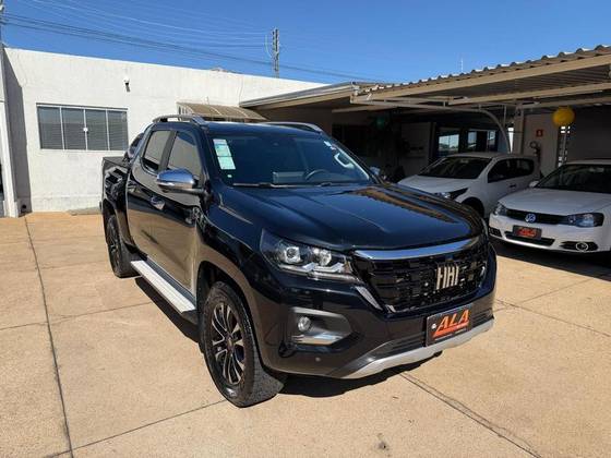 FIAT TITANO 2.2 TURBO DIESEL RANCH 4X4 AT6 FIAT TITANO 2.2 TURBO DIESEL RANCH 4X4 AT6